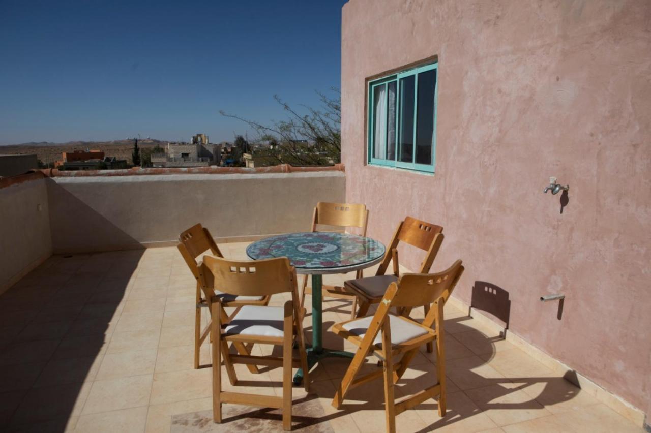 Hotel על הגג Mitzpe Ramon Exterior foto